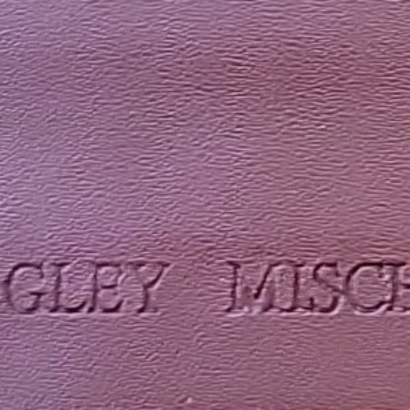 NWT BADGLEY MISCHKA Wine Quilted Long Cards Wallet Vegan Leather. - Picture 5 of 9